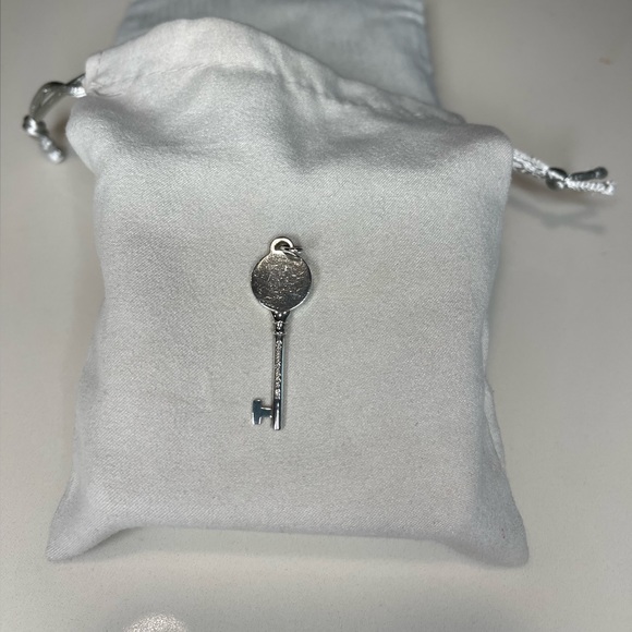 Tiffany & Co. Round Key Pendant - Picture 3 of 6